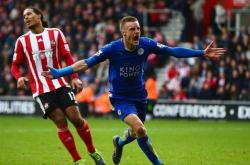 开云体育登录-莱切斯特城豪取客场三分，球队风头正劲