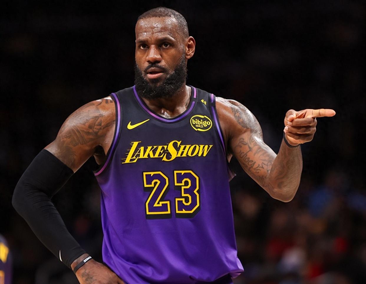 孤独球星独揽+得分，助队获胜的简单介绍