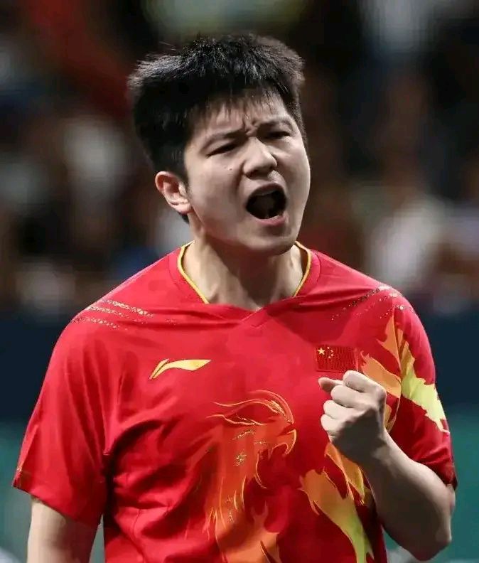 包含运动员拼尽全力，奋勇争先展现冠军风采的词条