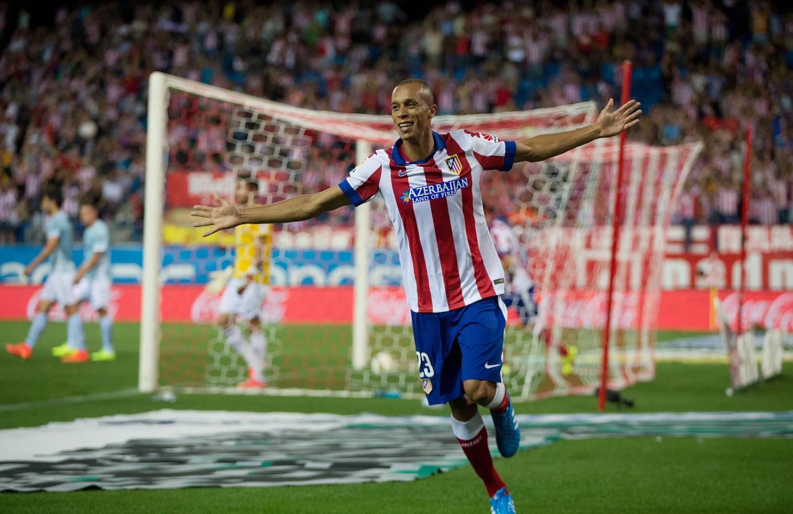 米兰新生代球员异军突起，冠军梦想持续升温