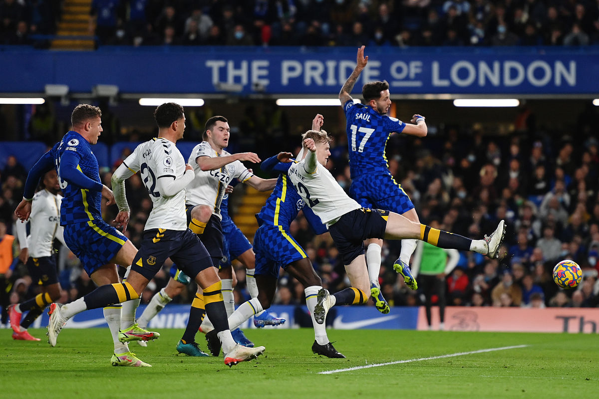 关于埃尔切主场大胜，摆脱保级压力的信息